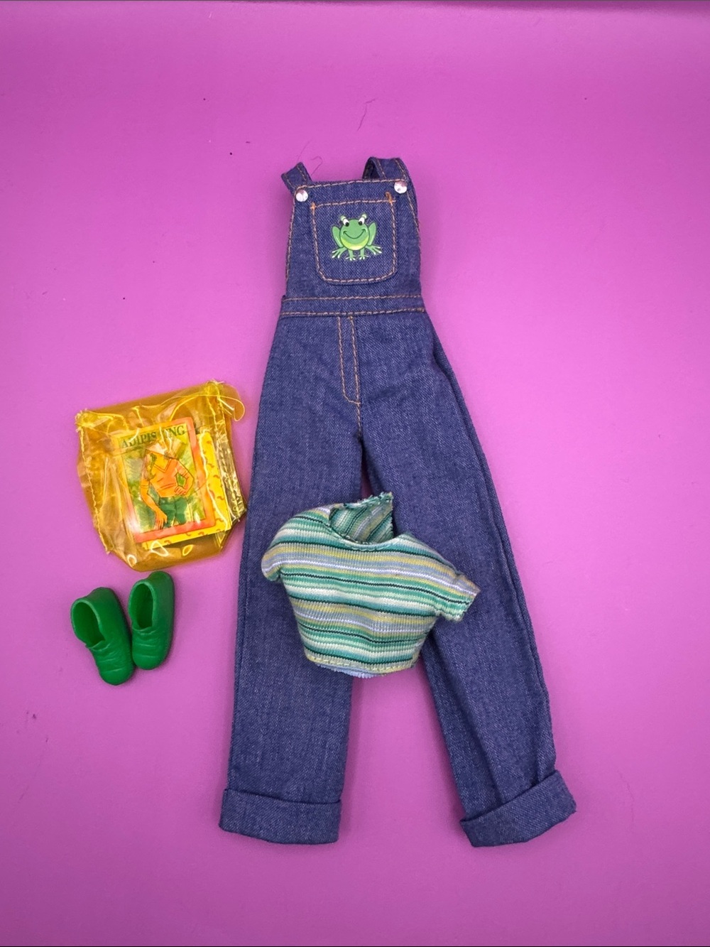 Vintage 1998 Teen Courtney/Skipper Green Frog Overalls Fashion Avenue